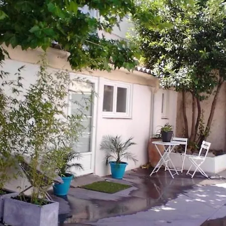 Apartament La Case Creole Narbona